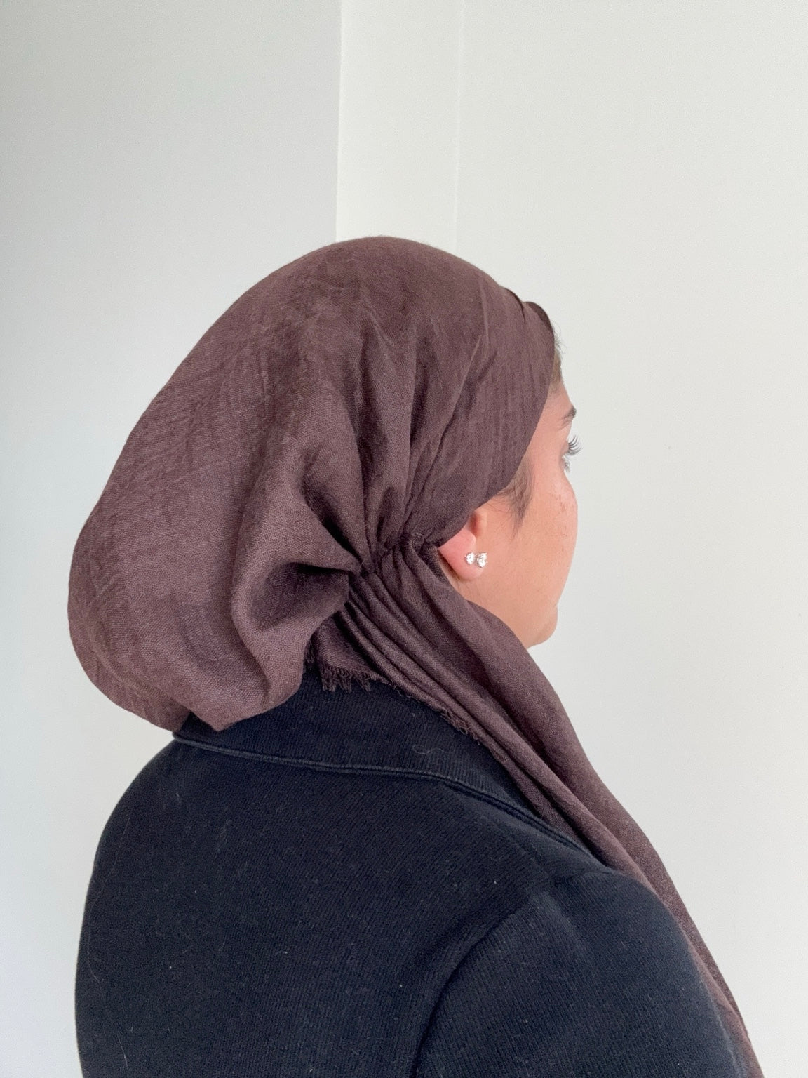 Adjustable chocolate brown pre-tight 