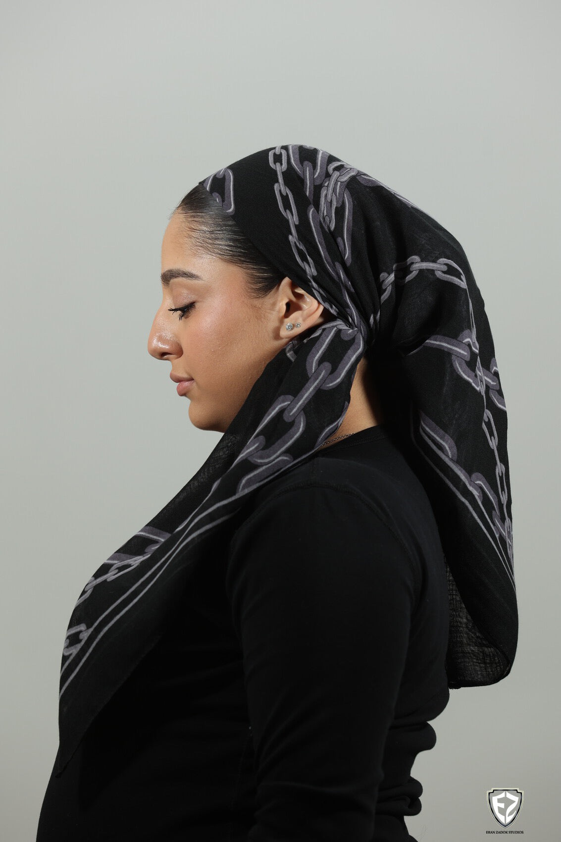 Chain grey/black Square Scarf