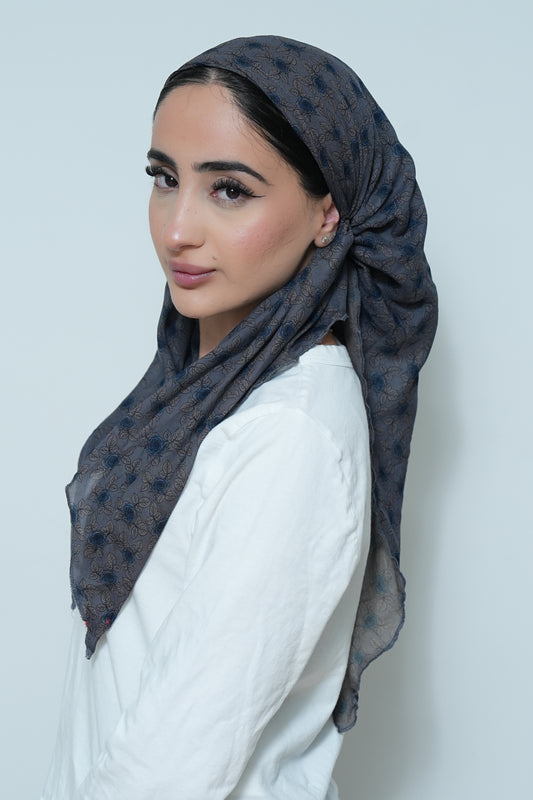 Adjustable whisper bloom pretie